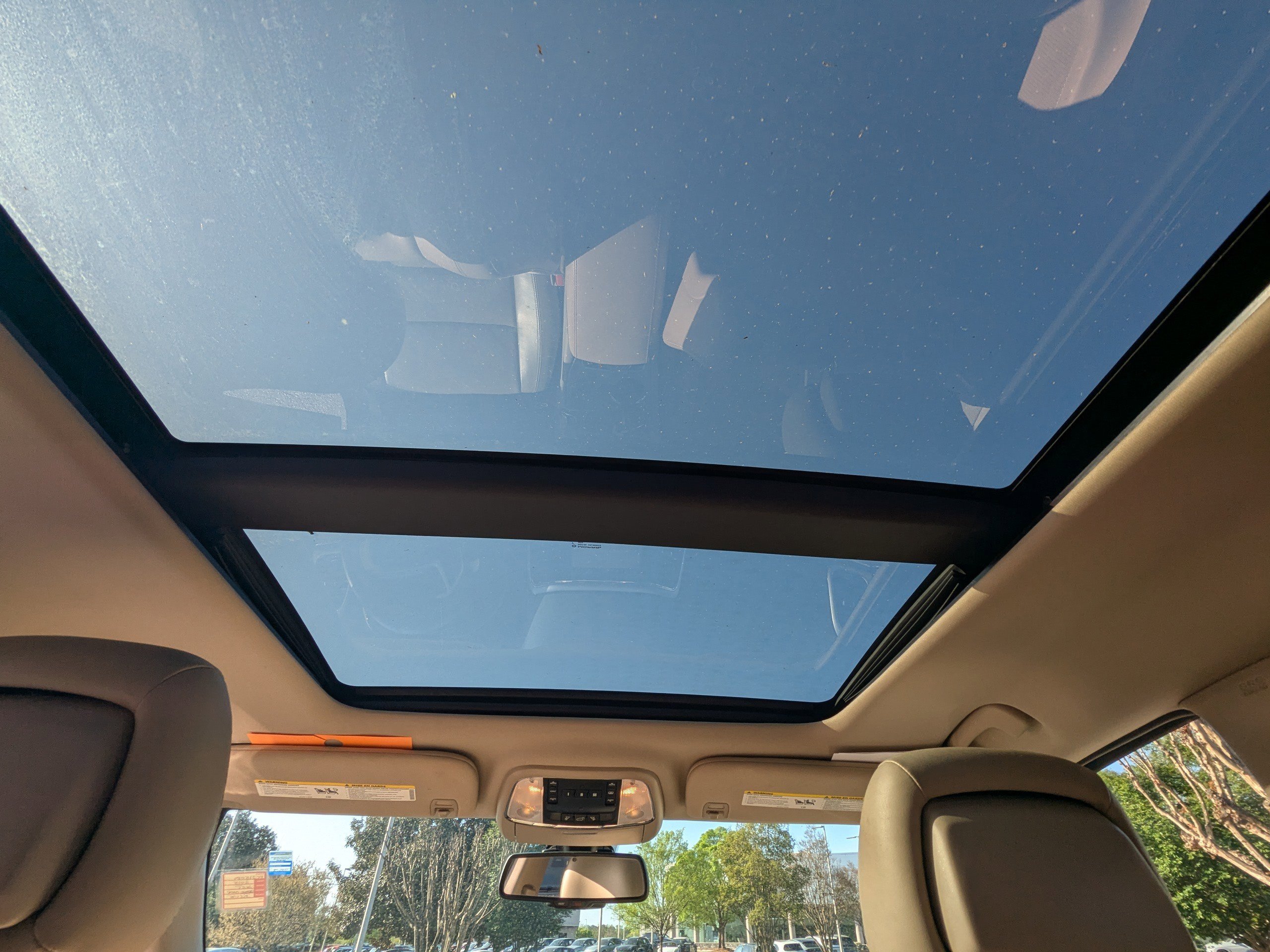 Used 2015 Jeep Grand Cherokee Limited w/ Luxury Group II image 14