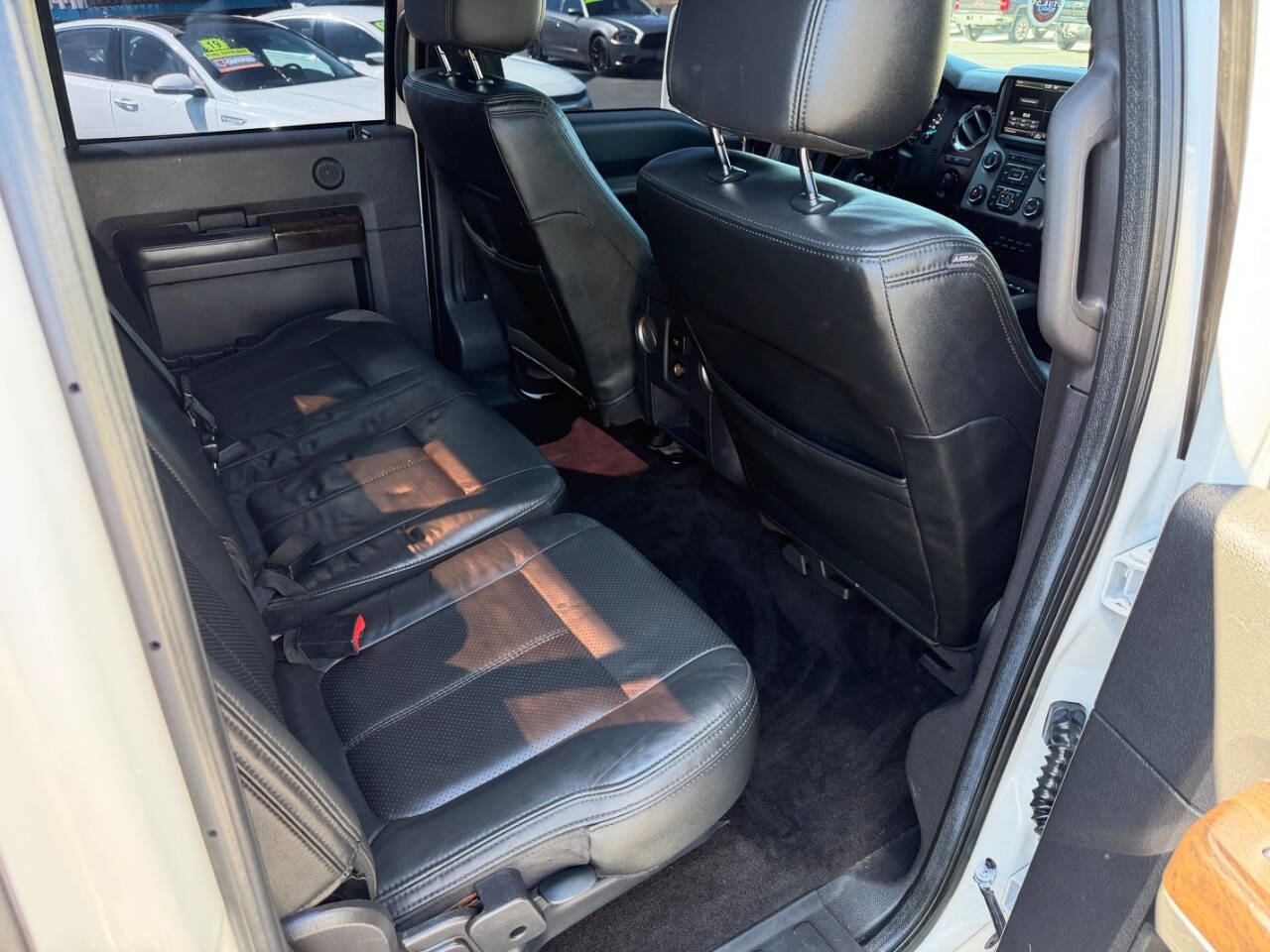 Used 2016 Ford F250 Platinum w/ Platinum Package AWD/4WD image 24