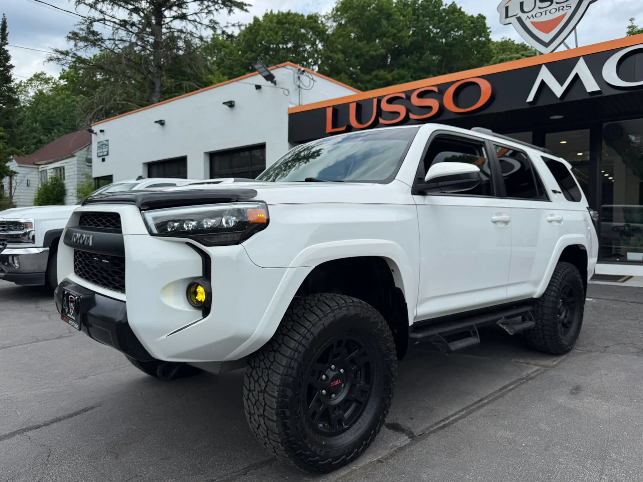 Used 2017 Toyota 4Runner TRD Pro AWD/4WD image 3
