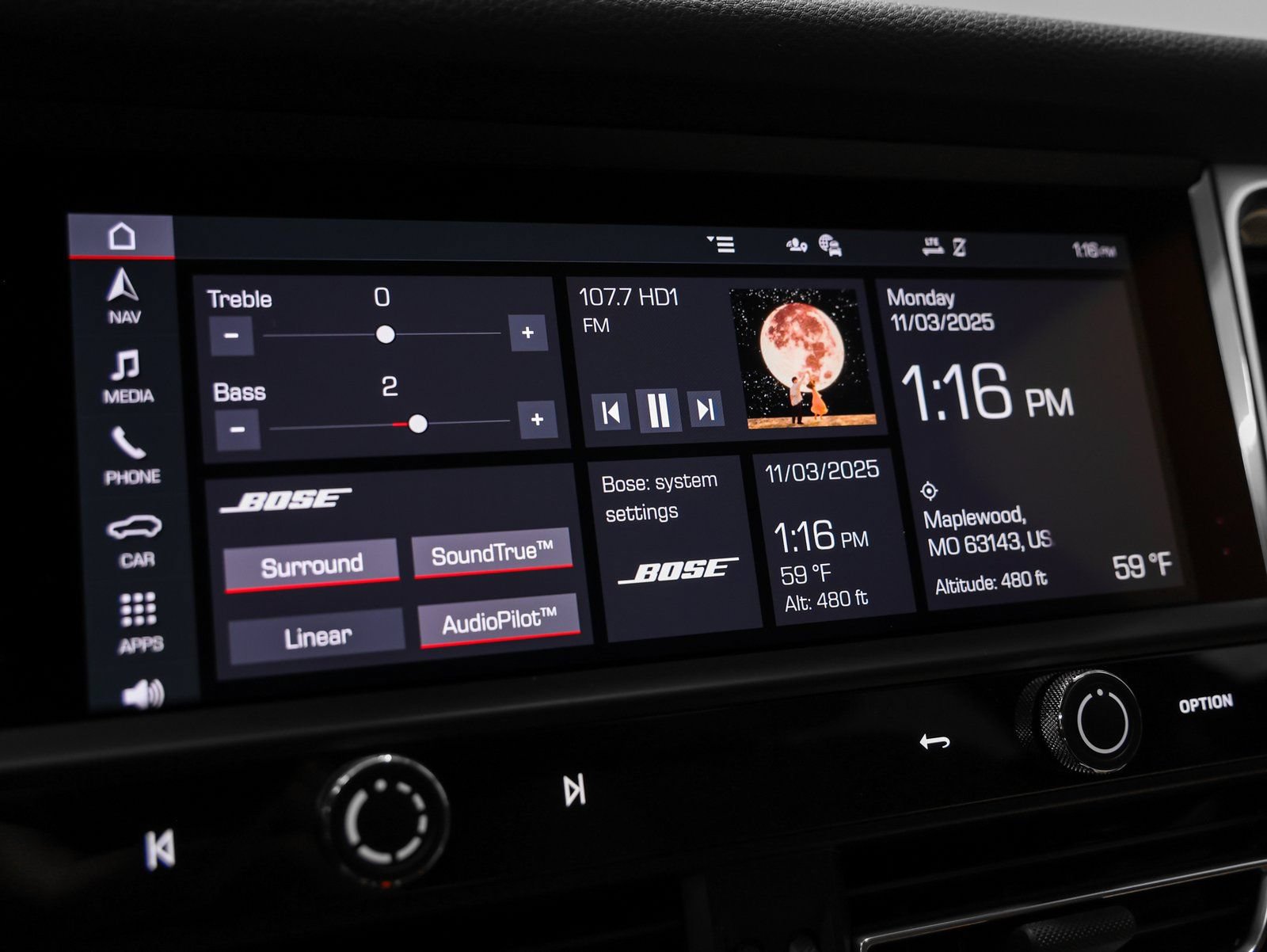 Certified 2026 Porsche Macan AWD/4WD image 31