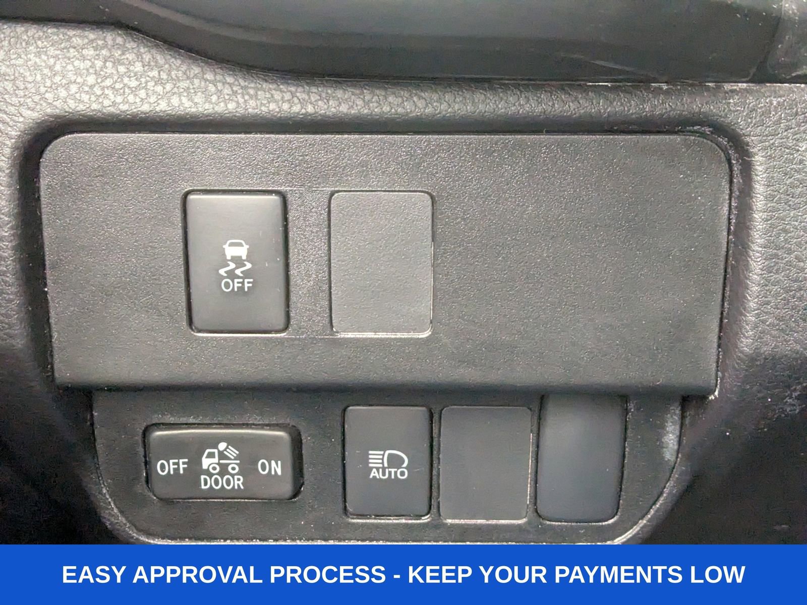 Used 2022 Toyota Tacoma SR image 34