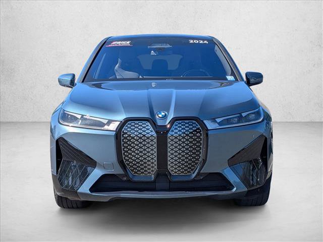 Used 2024 BMW iX xDrive50 w/ Sport Package AWD/4WD image 2