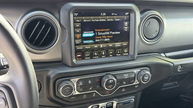 Used 2022 Jeep Wrangler Unlimited Sport w/ Sun And Sound Package AWD/4WD image 14