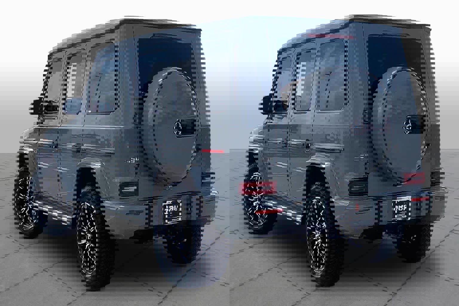 Used 2022 Mercedes-Benz G 550 image 11