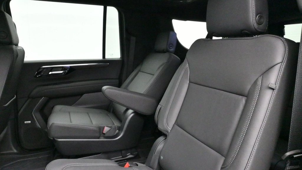 New 2026 Chevrolet Suburban LT w/ Comfort Package RWD image 14