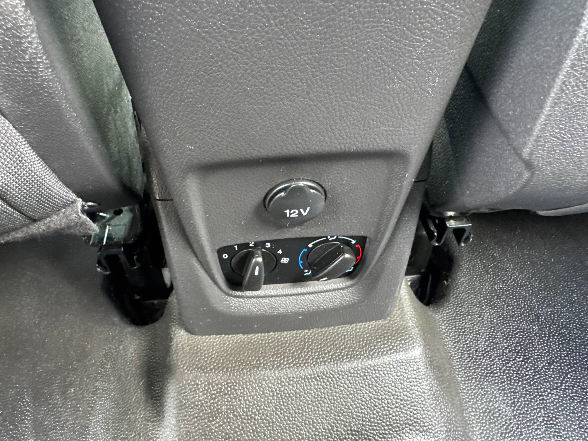 Used 2016 Ford Transit Connect XL FWD image 39