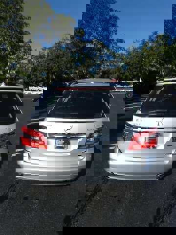 Used 2013 Mercedes-Benz E 350 4MATIC Wagon image 12