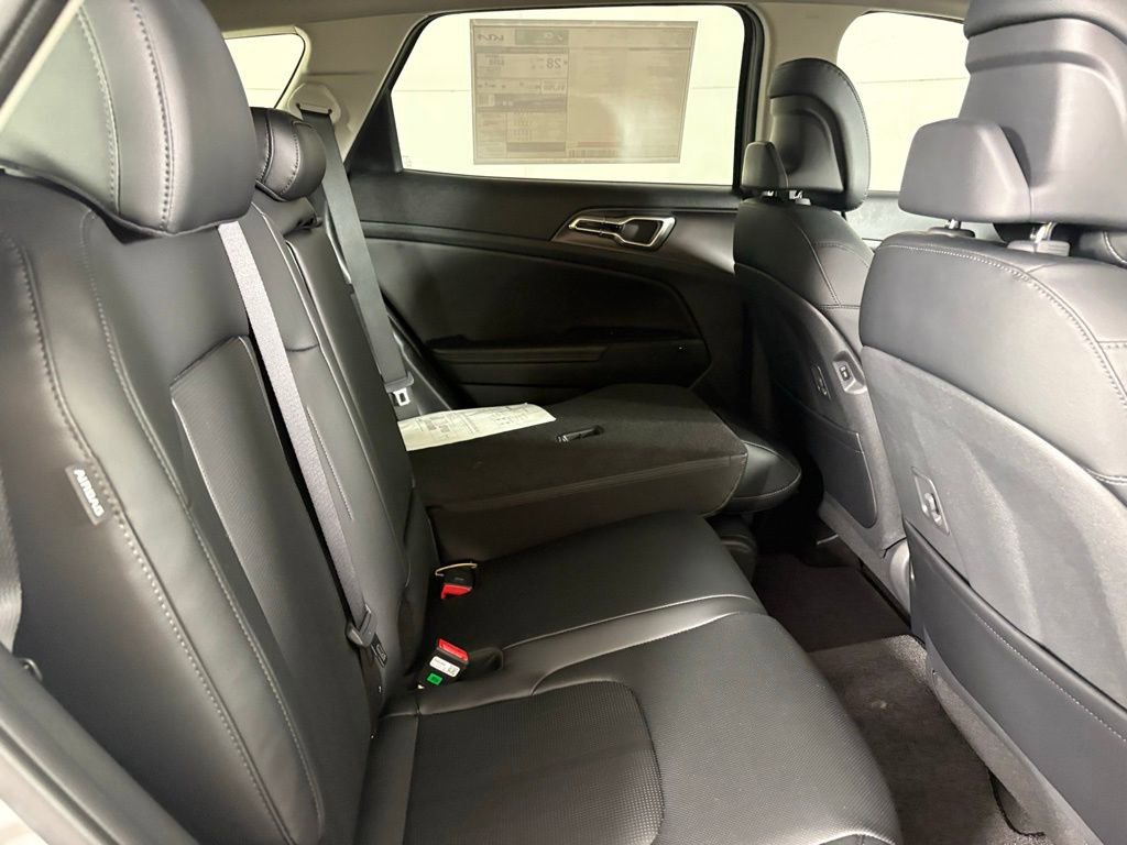 New 2026 Kia Sportage EX image 16