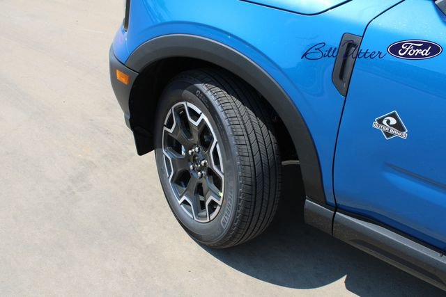 New 2025 Ford Bronco Sport Outer Banks image 5