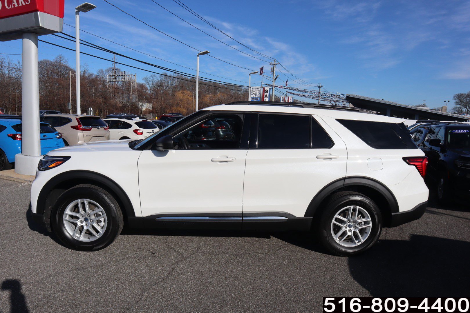 Used 2025 Ford Explorer Active image 7