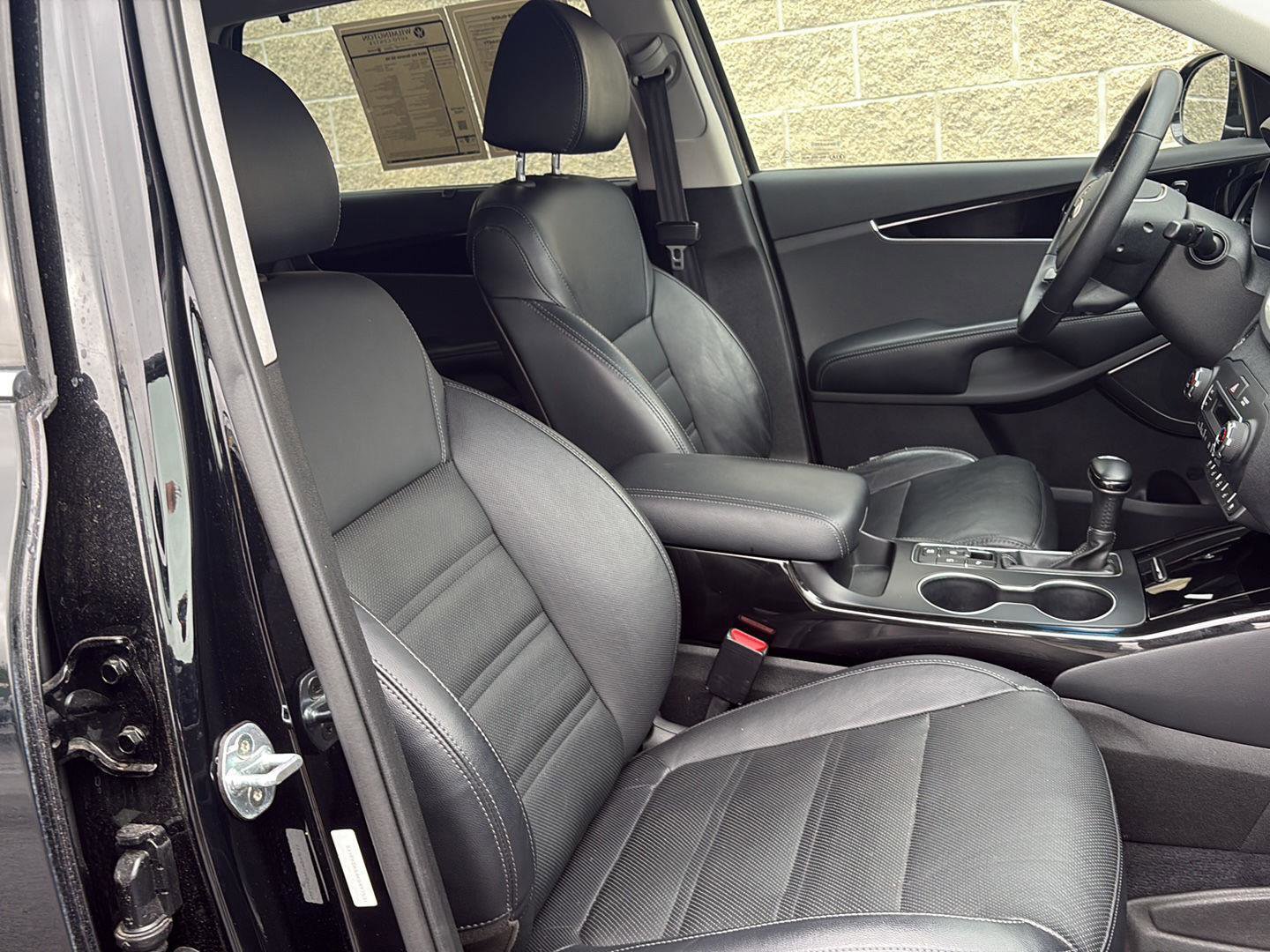 Used 2019 Kia Sorento SX w/ SX Touring Package AWD/4WD image 22