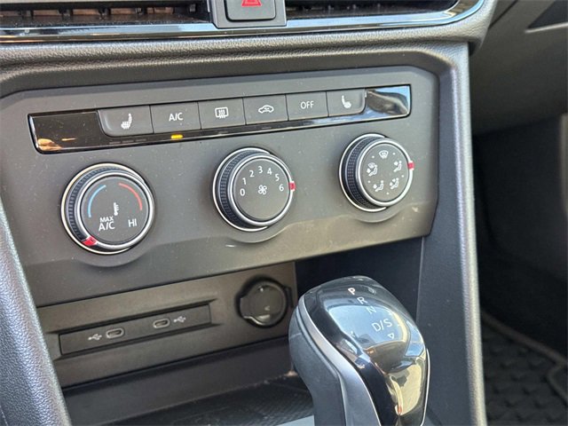 Certified 2022 Volkswagen Taos SE image 21