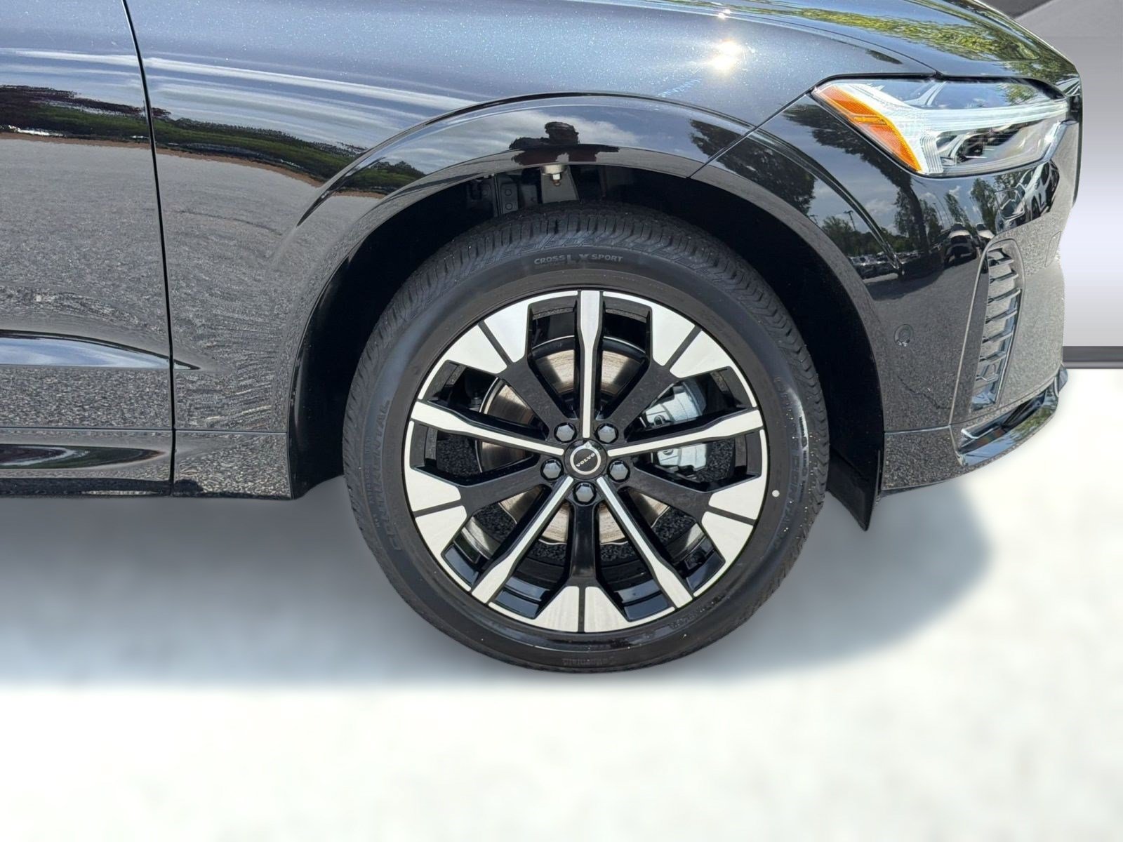 New 2026 Volvo XC60 B5 Ultra w/ Climate Package AWD/4WD image 12