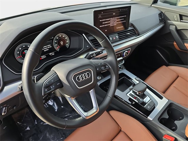 Certified 2025 Audi Q5 2.0T Premium w/ Convenience Plus Package image 19