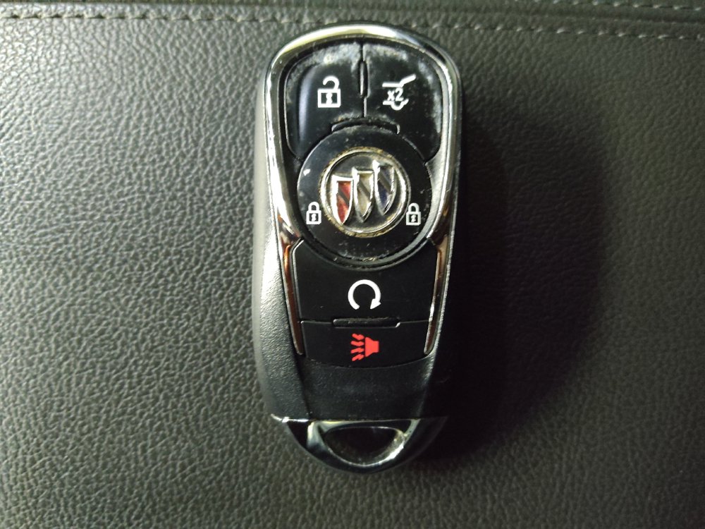 Used 2022 Buick Encore GX Select w/ Sport Touring Package FWD image 32