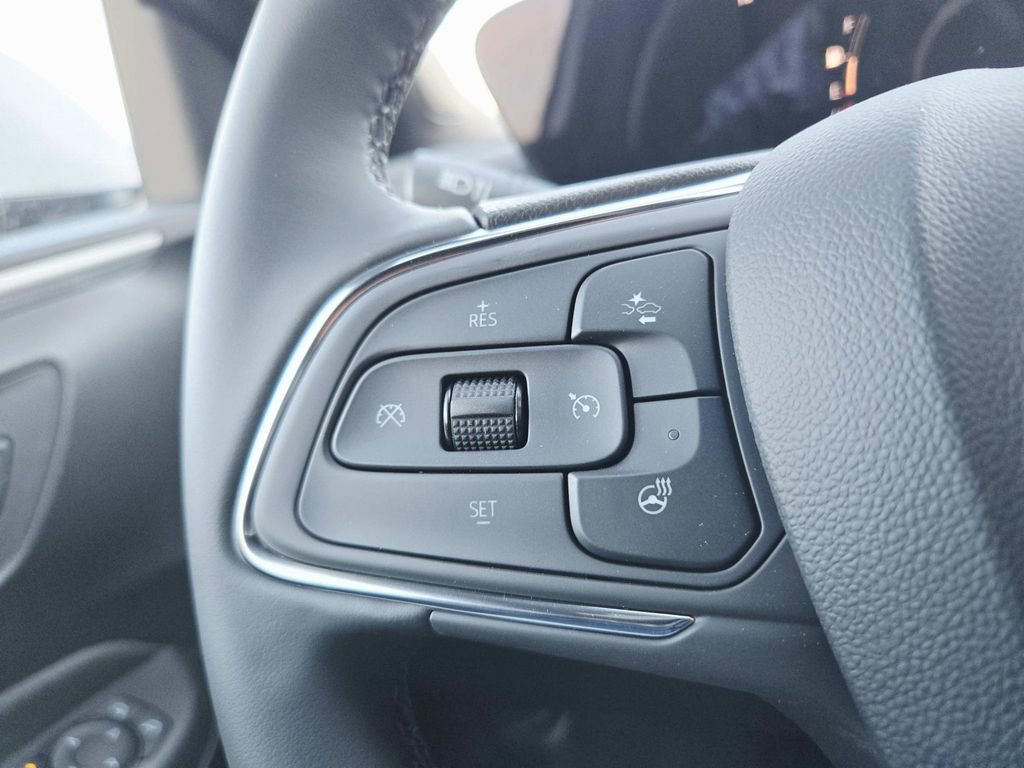 New 2026 Buick Envista Avenir image 20