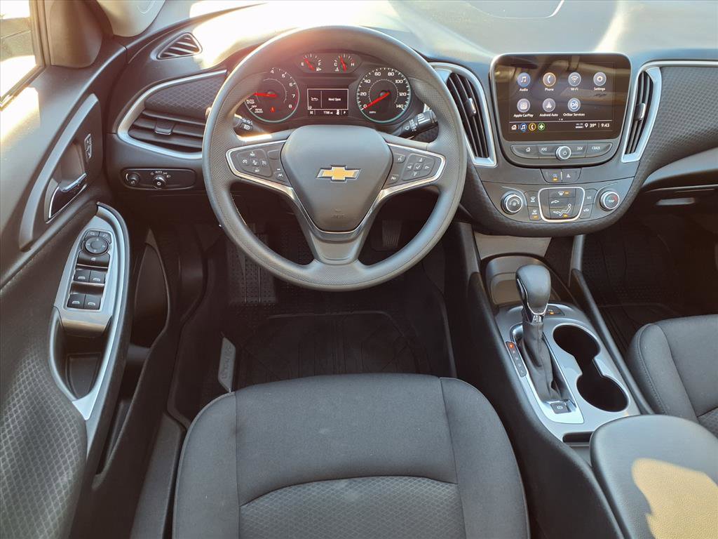 Used 2025 Chevrolet Malibu LS w/ LPO, Floor Liner Package image 2