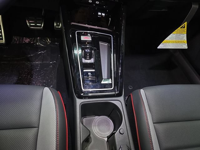 New 2026 Volkswagen GTI SE FWD image 18
