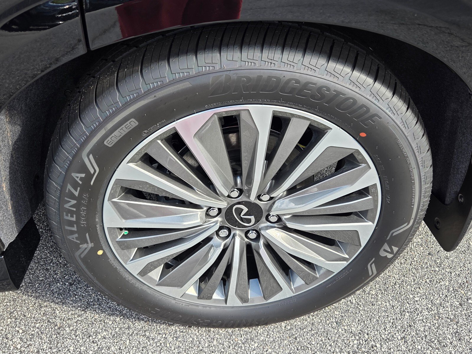 New 2027 INFINITI QX80 Luxe w/ Cargo Package RWD image 10