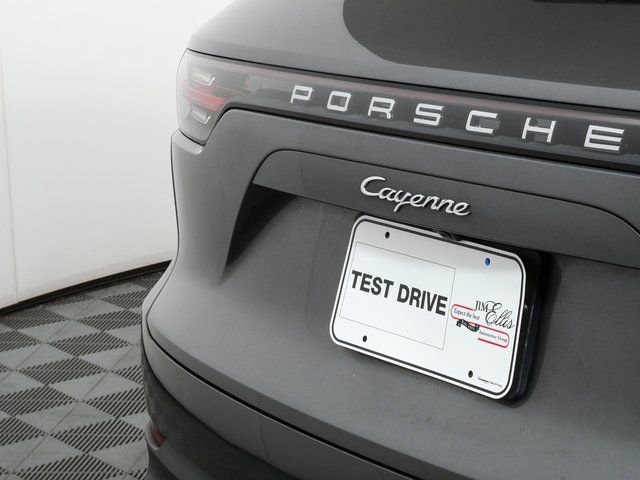 Used 2020 Porsche Cayenne AWD w/ Premium Package Plus image 38