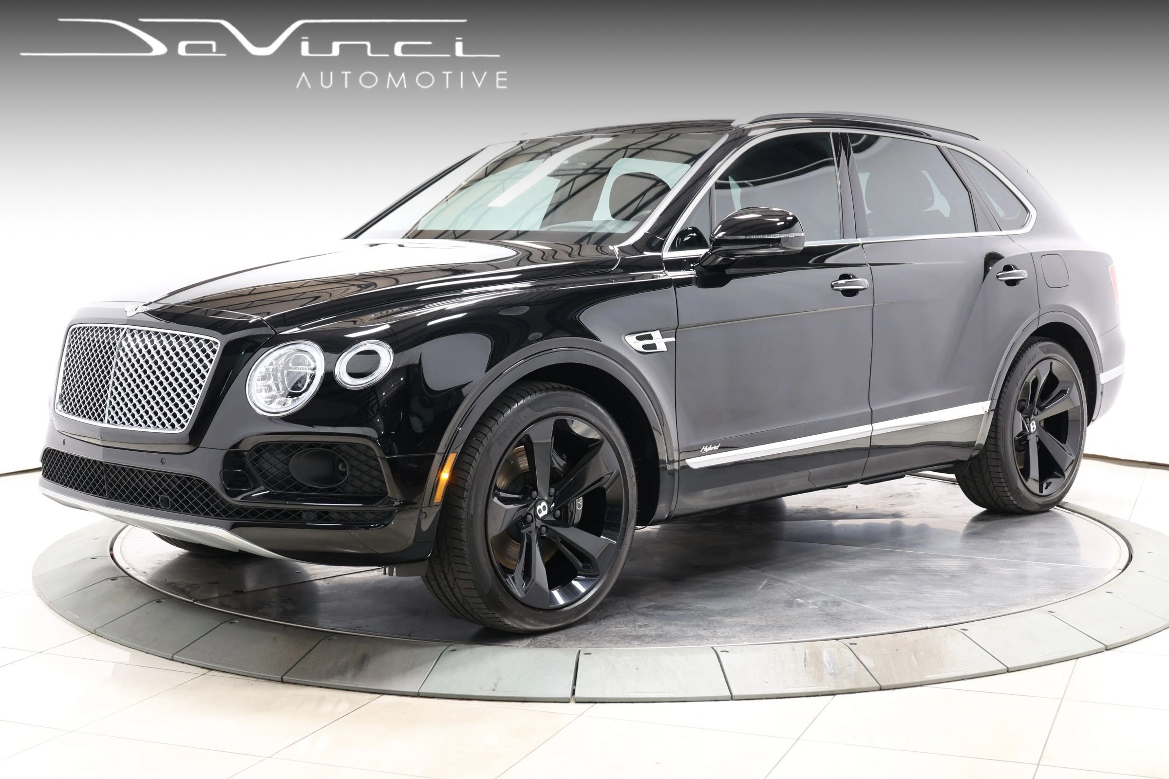 Used 2020 Bentley Bentayga Plug-In Hybrid AWD/4WD video 1