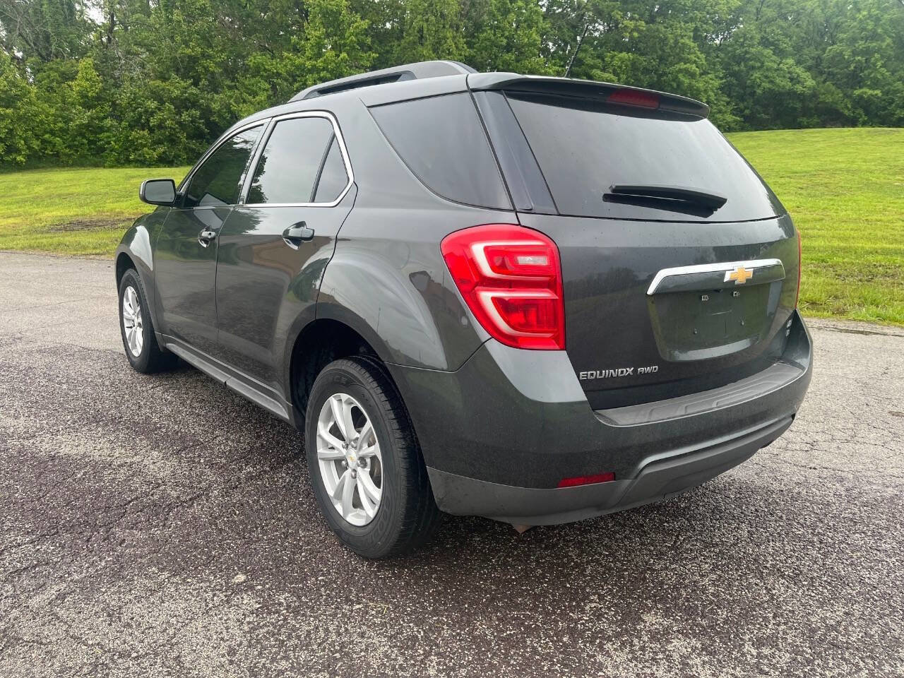 Used 2017 Chevrolet Equinox LT w/ Convenience Package AWD/4WD image 7