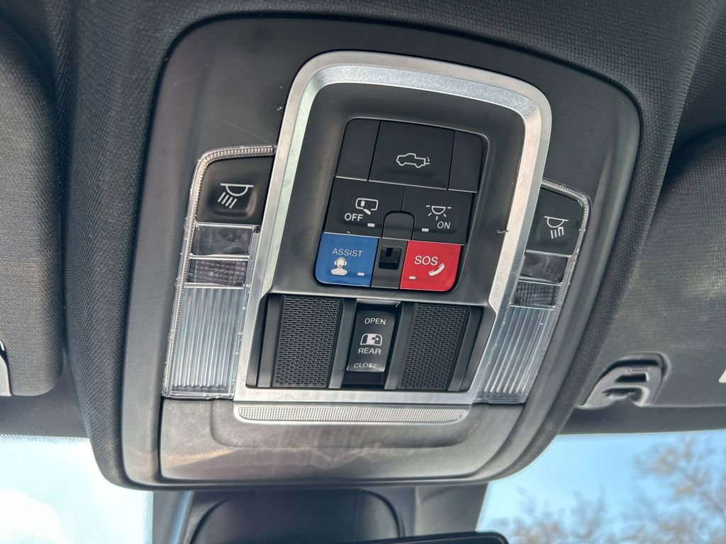 Used 2021 RAM 1500 Laramie image 43