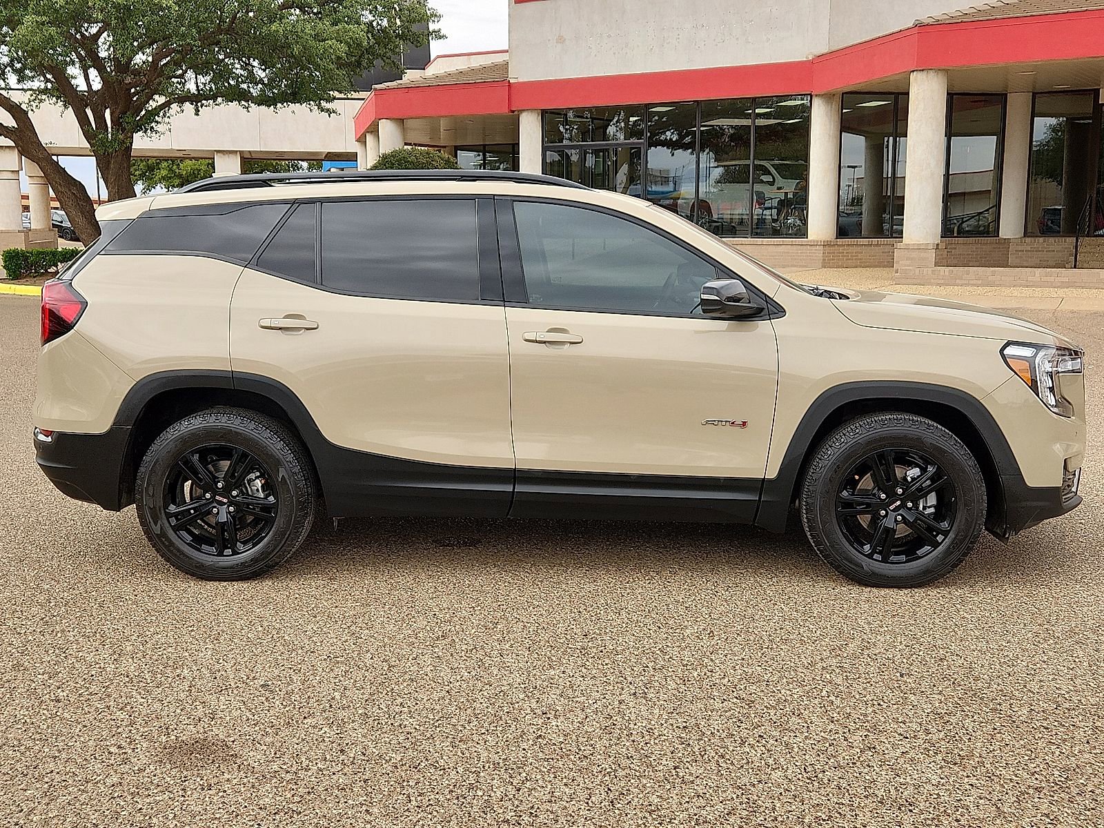 Used 2022 GMC Terrain AT4 w/ Tech Package image 5