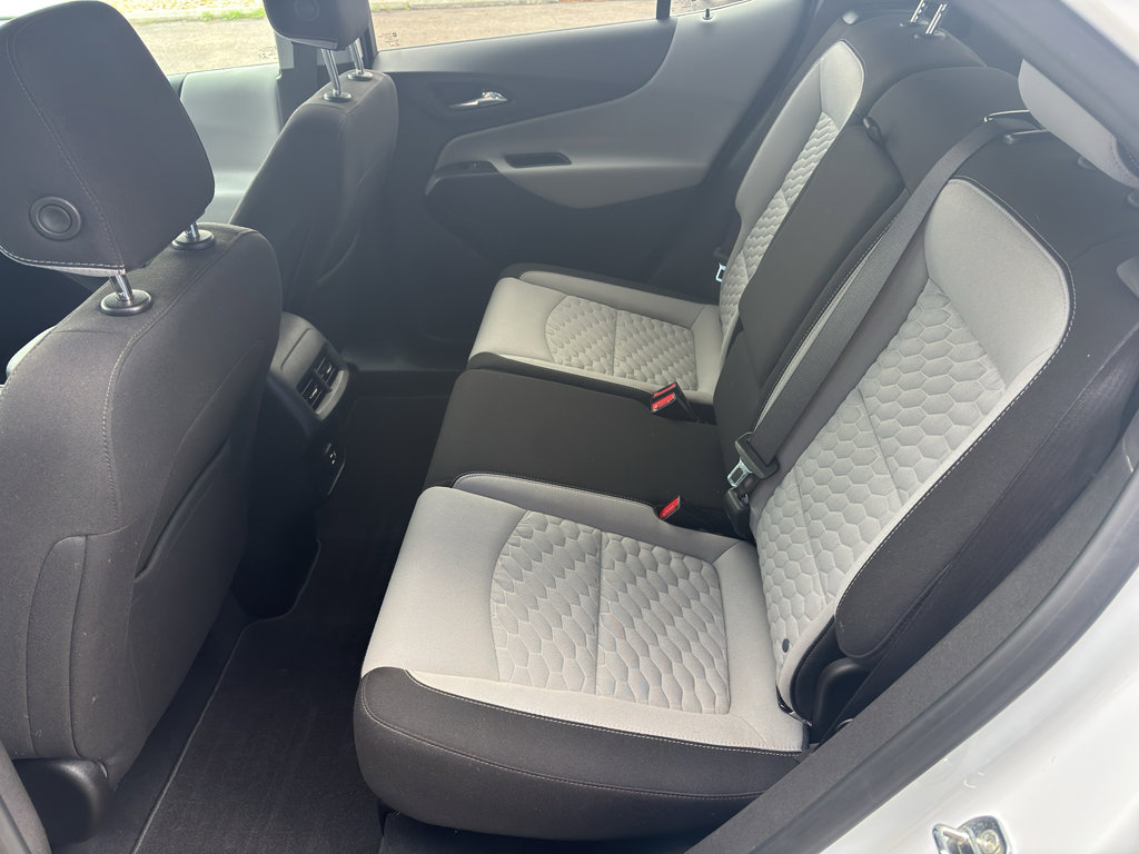 Used 2021 Chevrolet Equinox LS w/ LS Convenience Package image 11