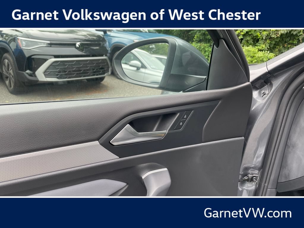 New 2026 Volkswagen Jetta SE FWD image 6