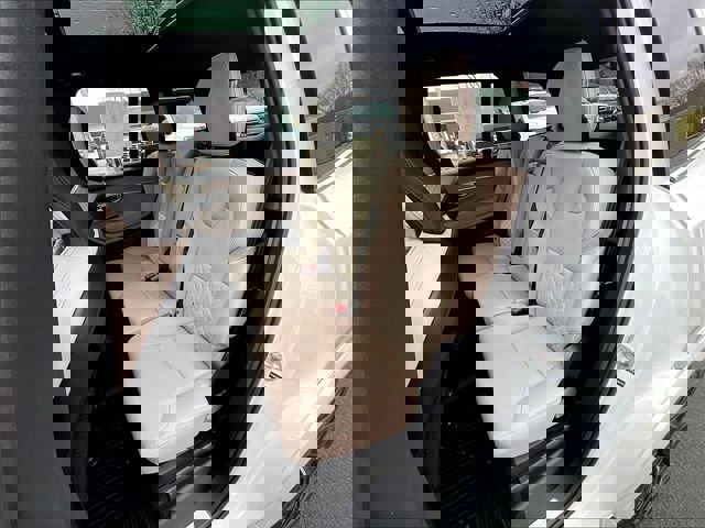 Used 2025 Volvo XC90 B6 Plus image 22