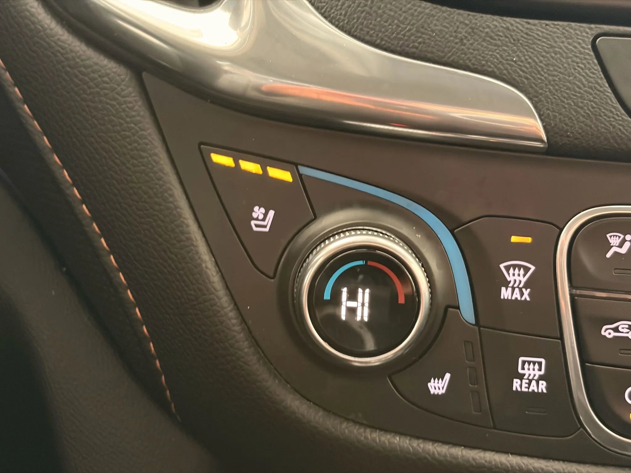 Used 2020 Chevrolet Equinox Premier image 76