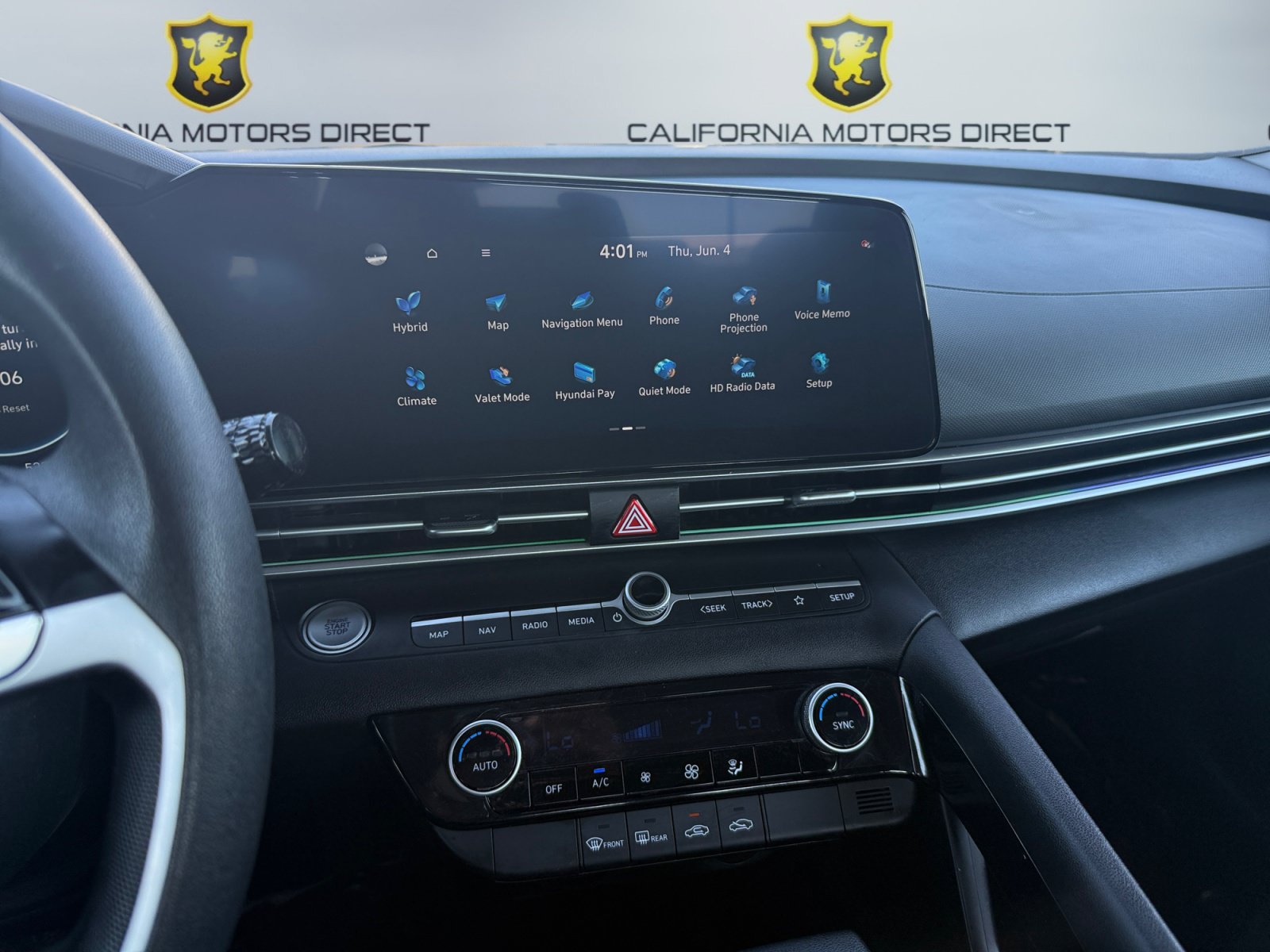 Used 2024 Hyundai Elantra Blue FWD image 14