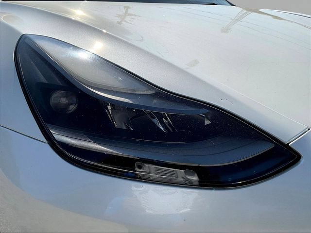 Used 2022 Tesla Model 3 Long Range AWD/4WD image 30