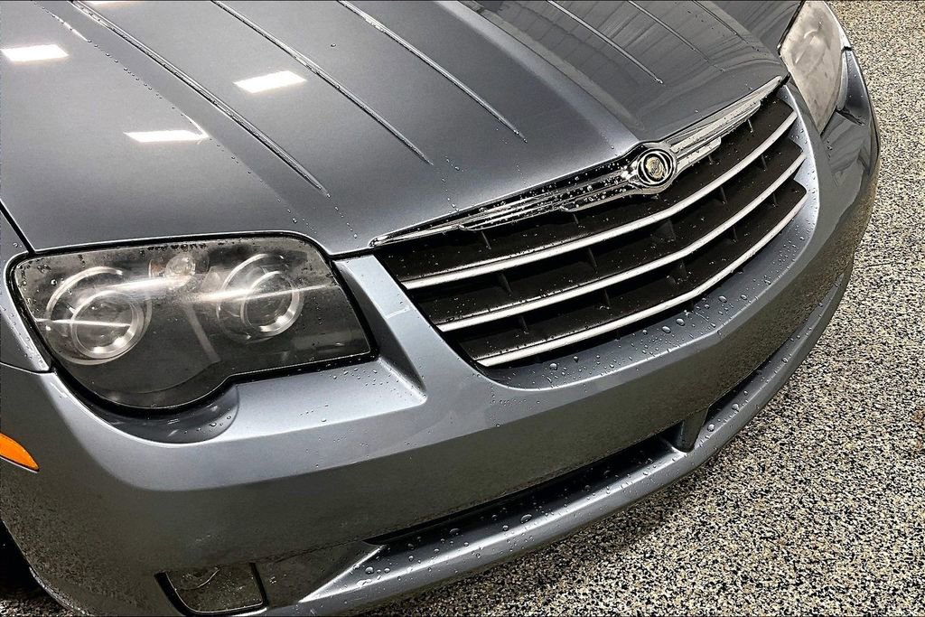 Used 2005 Chrysler Crossfire Limited image 25