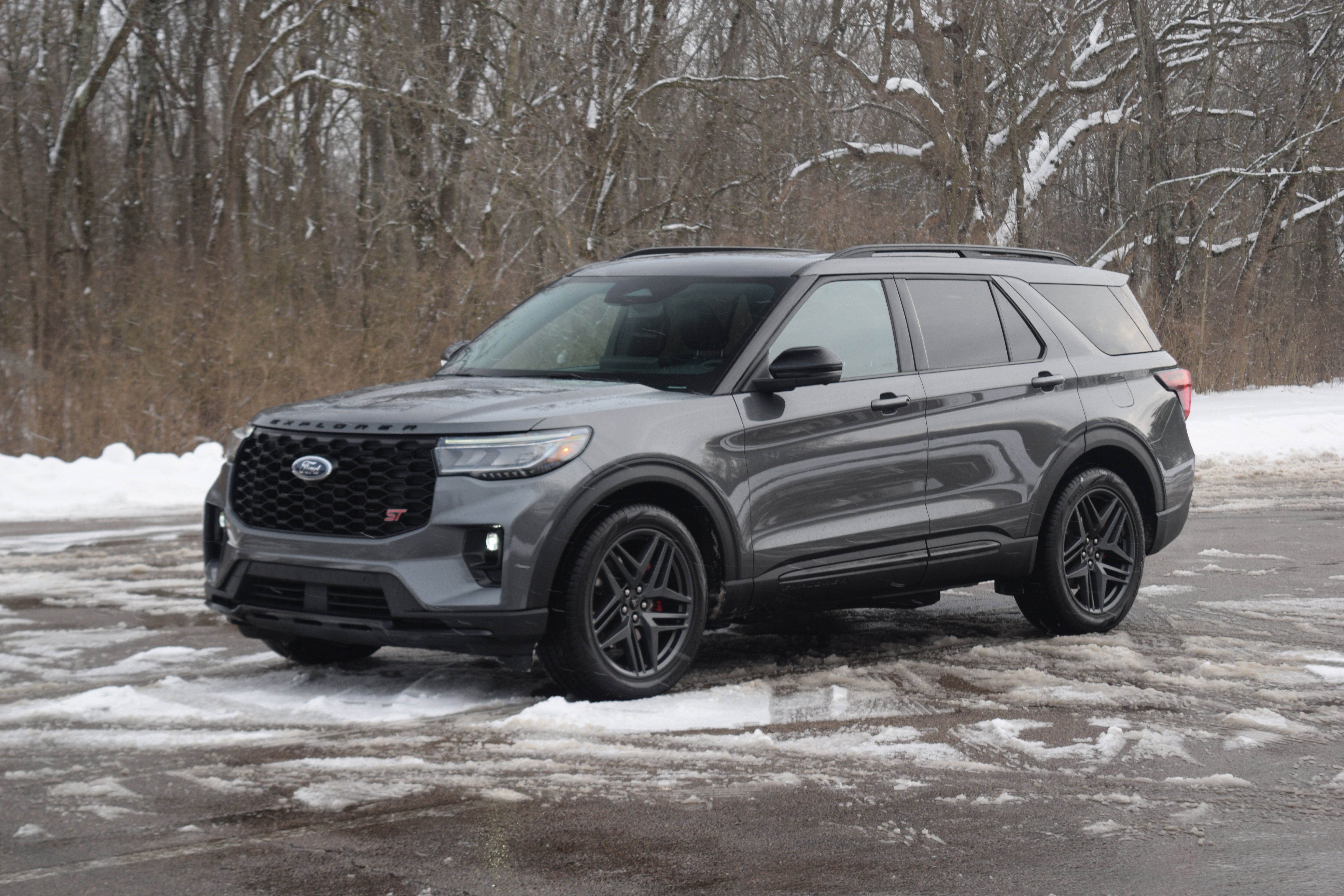 Used 2025 Ford Explorer ST image 23