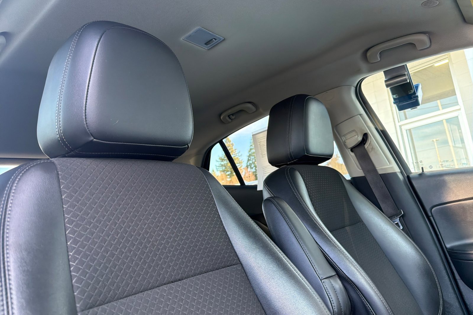 Used 2019 Buick Encore Preferred image 14