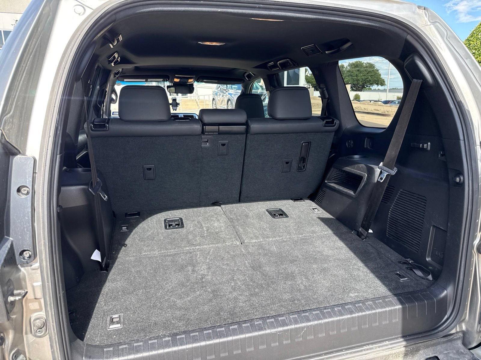 Used 2021 Lexus GX 460 Premium w/ Premium Package AWD/4WD image 9