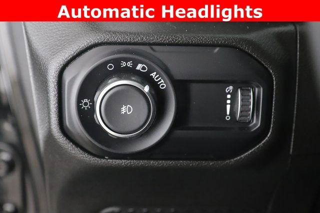Used 2023 Jeep Wrangler Sahara image 19