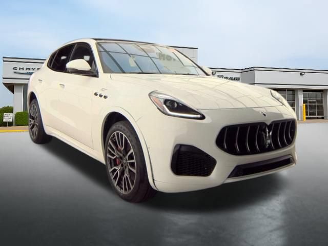 Used 2023 Maserati Grecale GT AWD/4WD image 4
