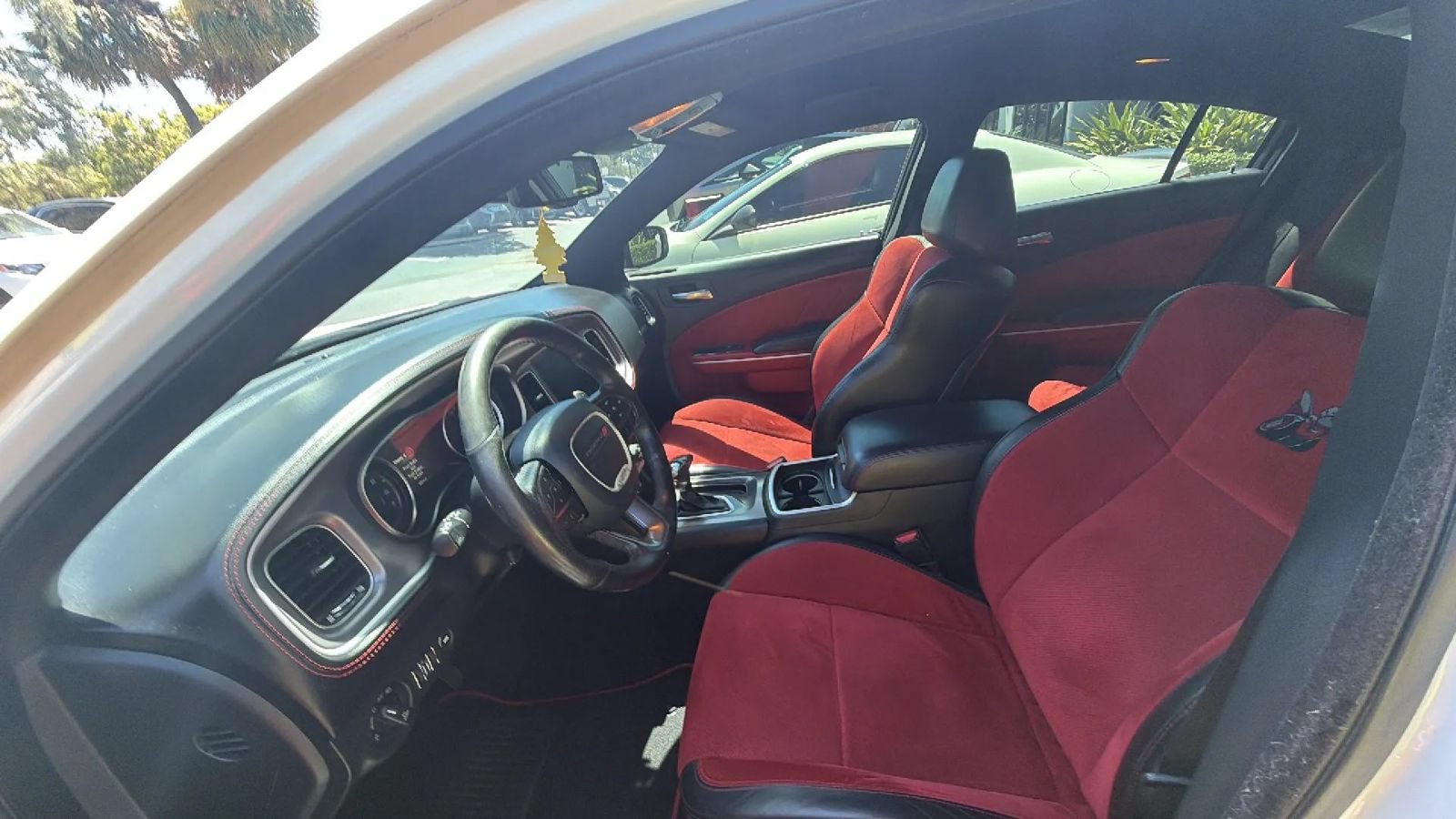 Used 2019 Dodge Charger Scat Pack w/ Dynamics Package RWD image 9