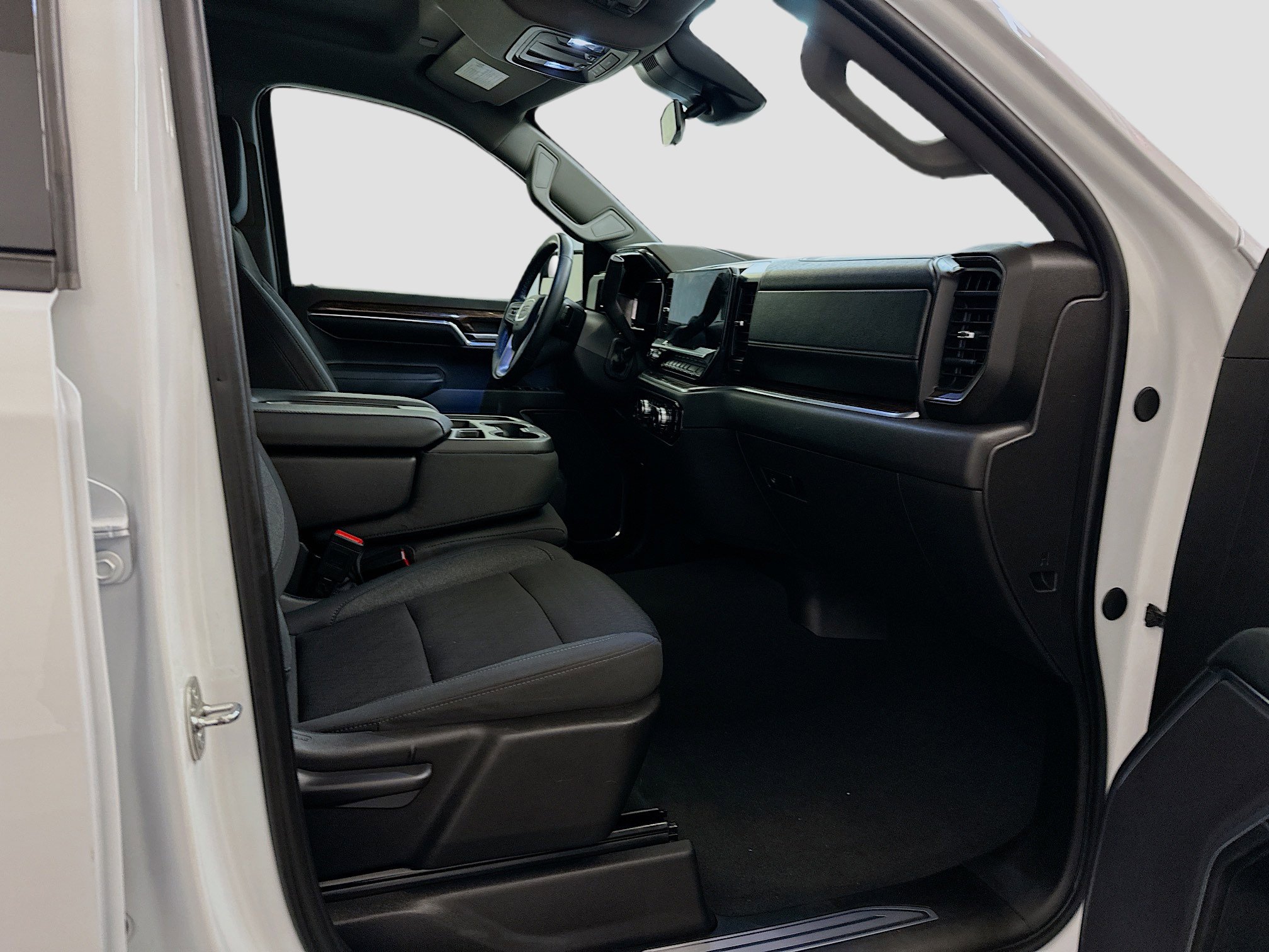 Used 2024 GMC Sierra 1500 Elevation image 32