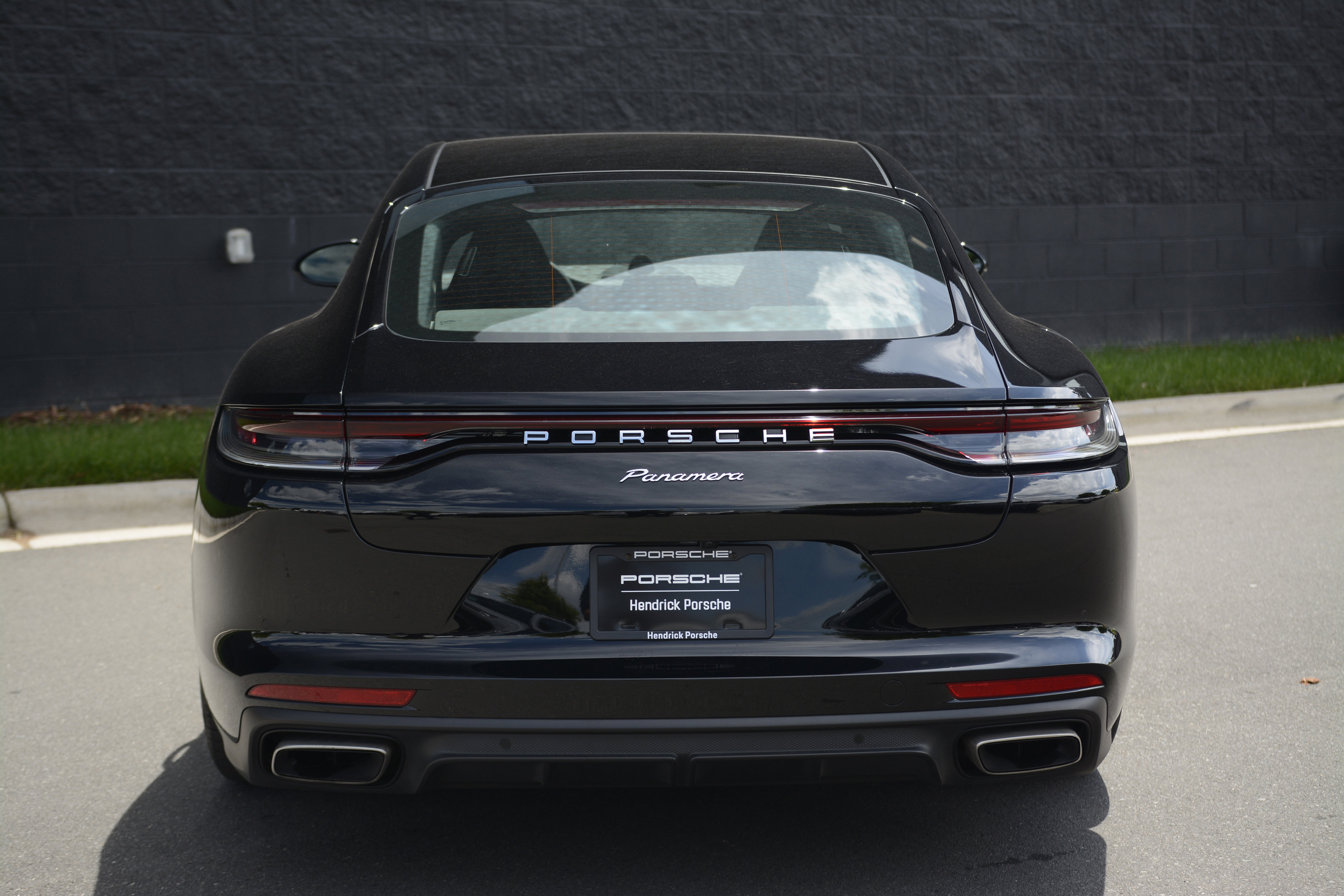Certified 2023 Porsche Panamera image 6