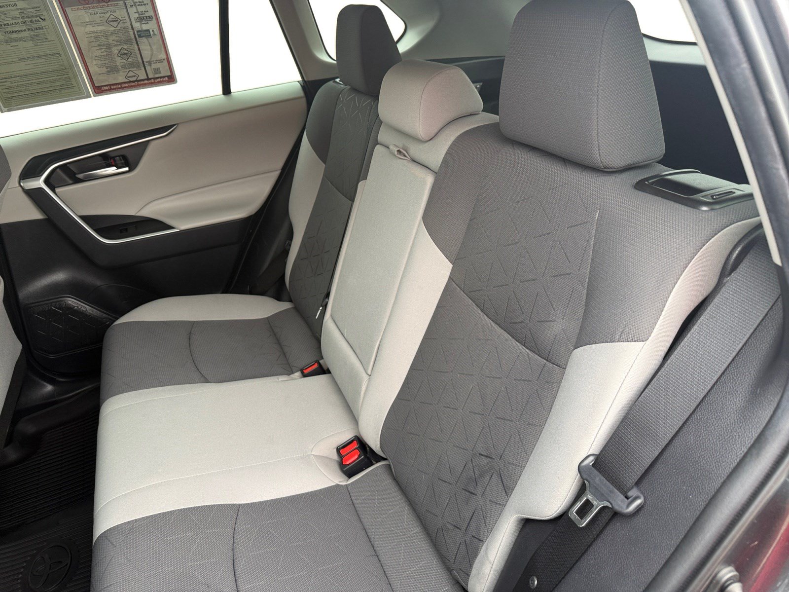 Used 2021 Toyota RAV4 XLE AWD/4WD image 13