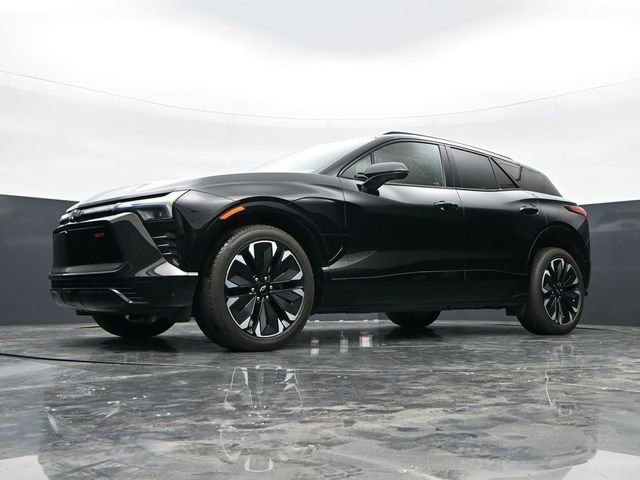 Used 2025 Chevrolet Blazer EV RS AWD/4WD image 36