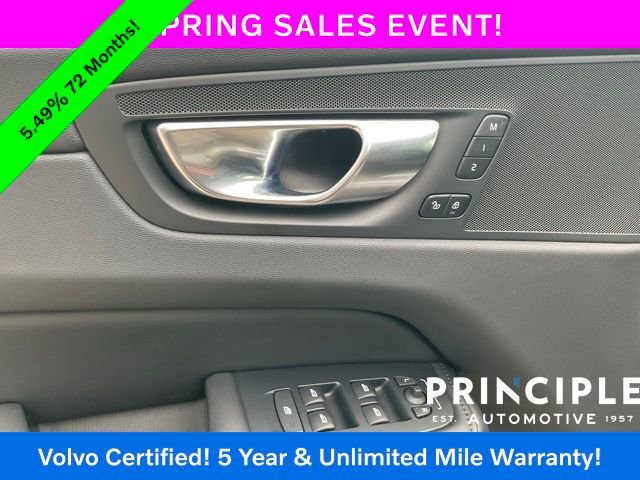 Certified 2025 Volvo XC60 B5 Core image 27