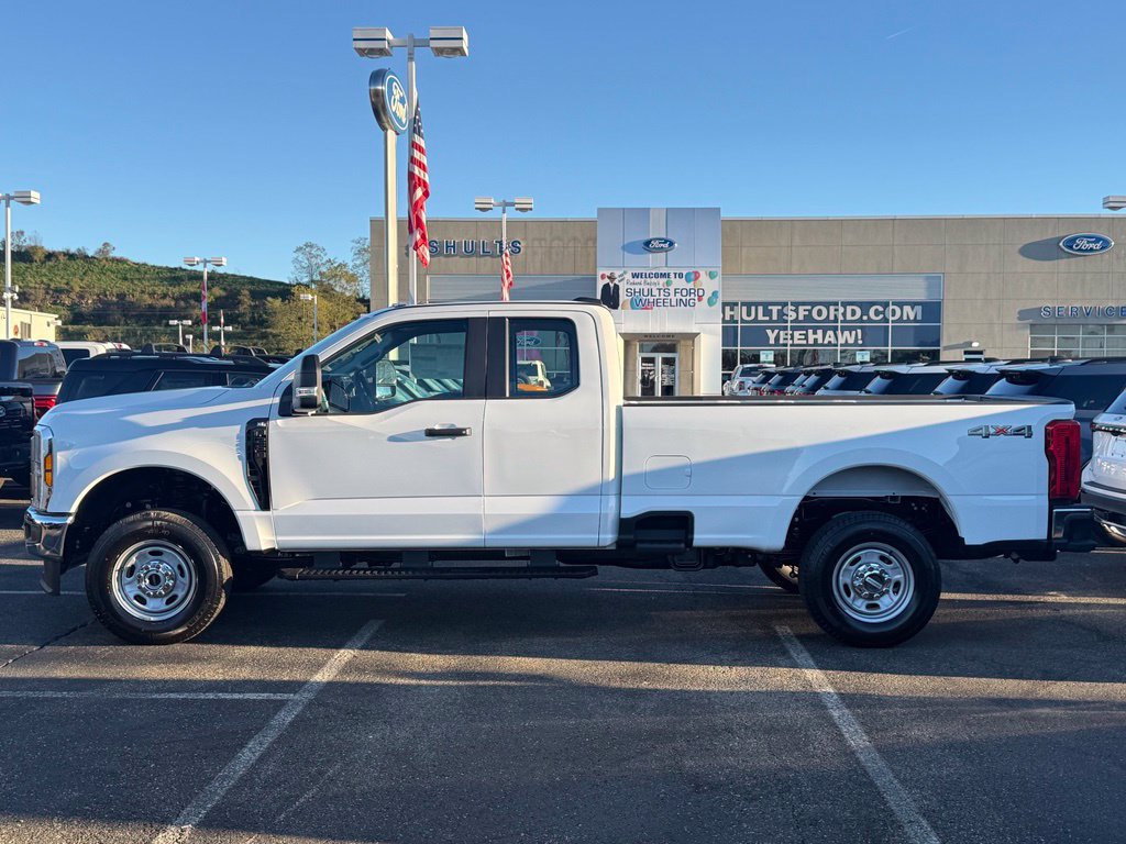 New 2027 Ford F250 XL w/ XL Chrome Package AWD/4WD image 2