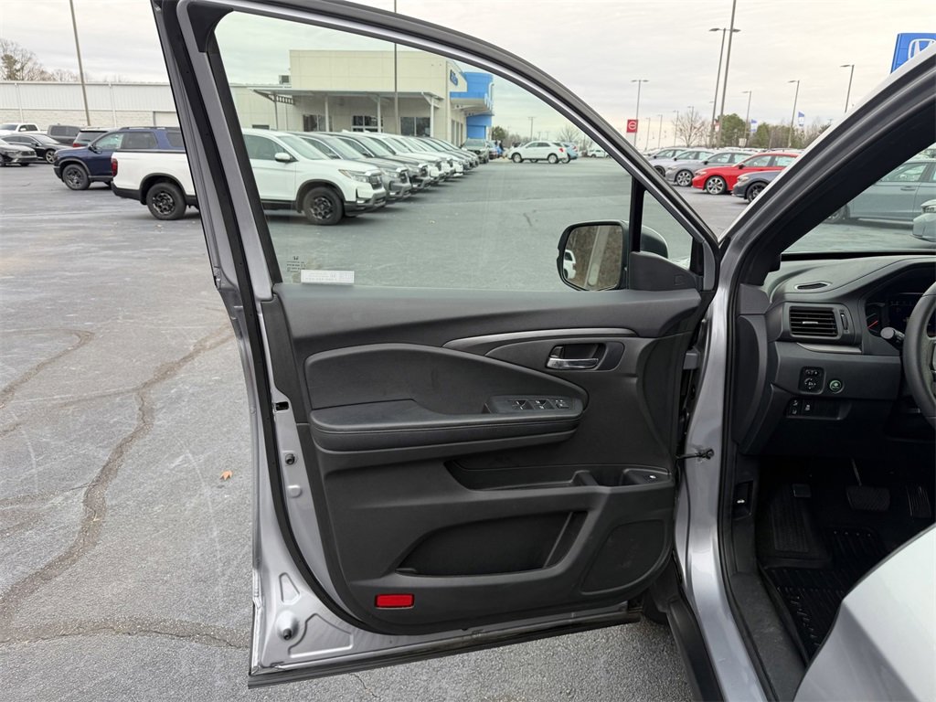 Used 2022 Honda Pilot Sport image 22