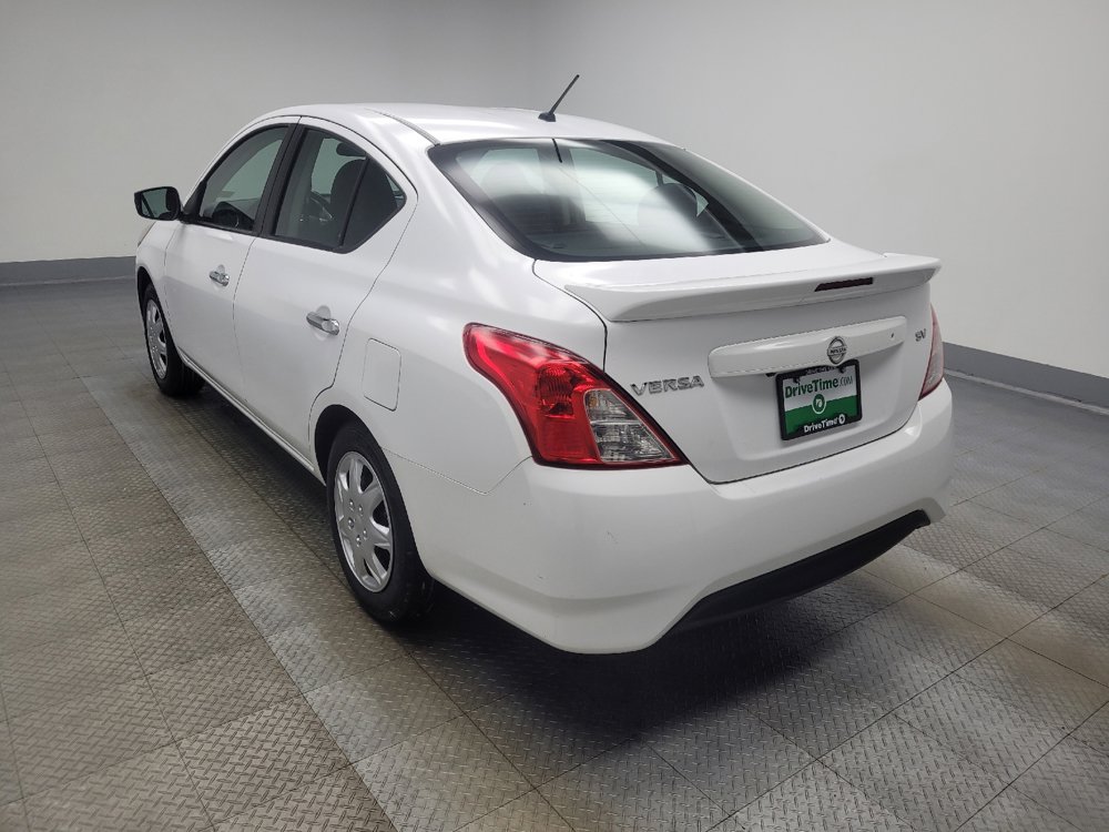 Used 2019 Nissan Versa SV image 5