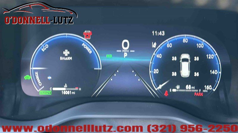 Used 2025 Toyota Sienna Platinum image 24